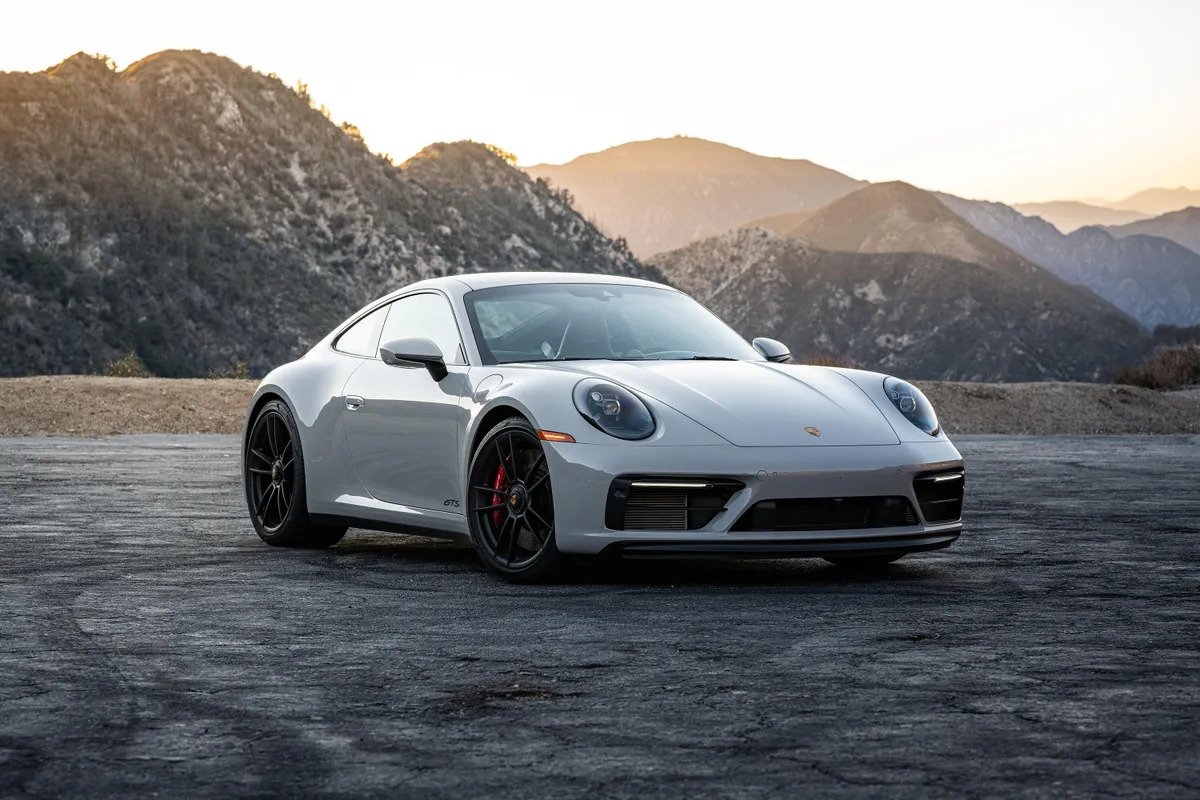 porsche-poised-to-become-world-s-fourth-largest-automaker-by-market-cap